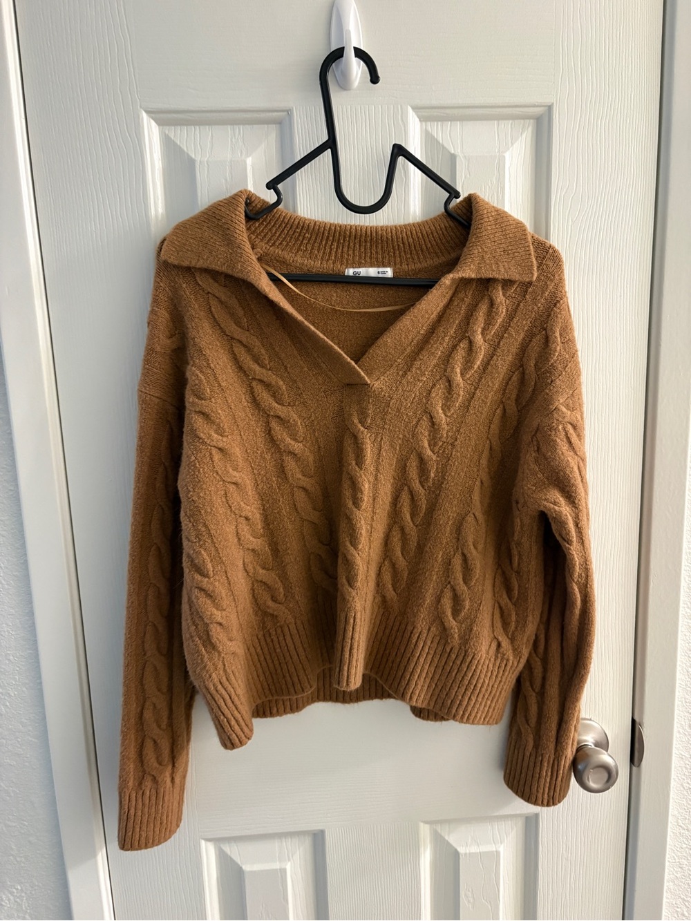 Women's Cable-Knit Cropped Polo Sweater in Camel